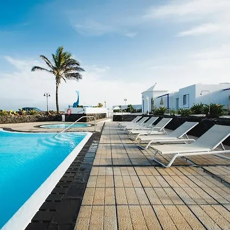Apartment Bonito Con Wifi Frente Al Mar En *